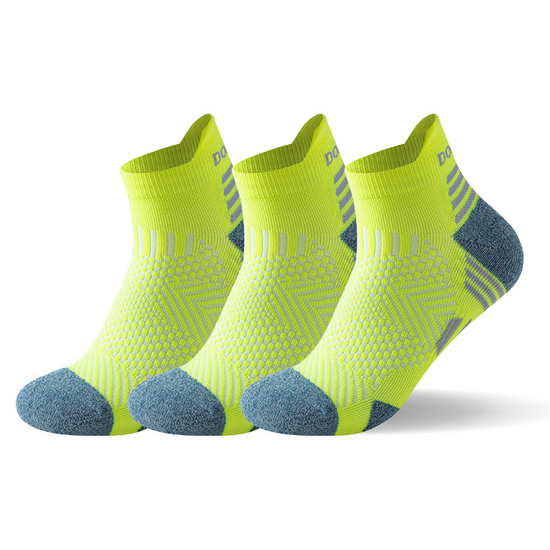 Kit com 3 pares de meias esportivas para corrida e treino – compressão e respirabilidade